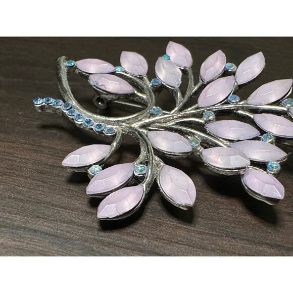 Vintage Lavender Leaves Blue Rhinestone Tree of Life Shaped Brooch Fashion Jewel - Picture 2 of 12